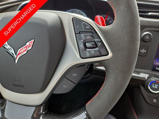 Used 2019 Chevrolet Corvette Stingray Coupe RWD image 19