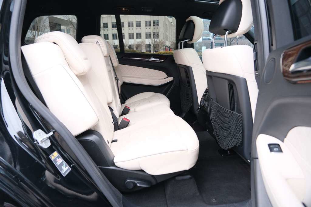 Used 2017 Mercedes-Benz GLS 550 4MATIC image 26