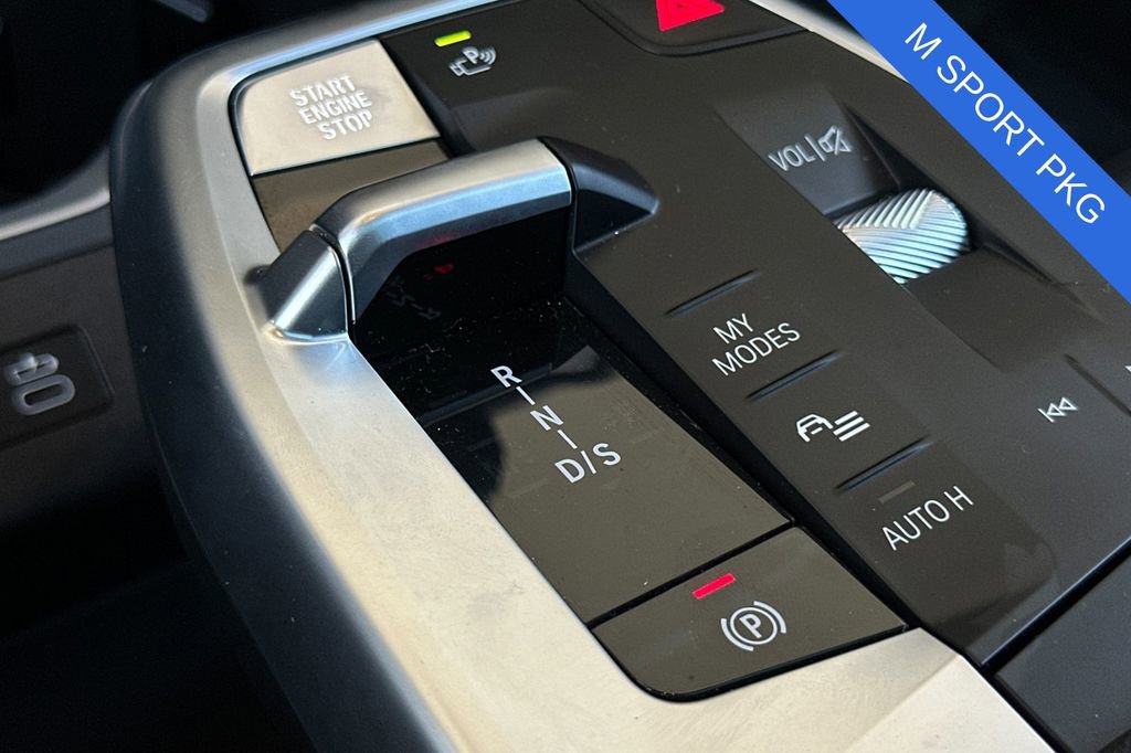 Used 2026 BMW X2 xDrive28i w/ M Sport Package AWD/4WD image 26