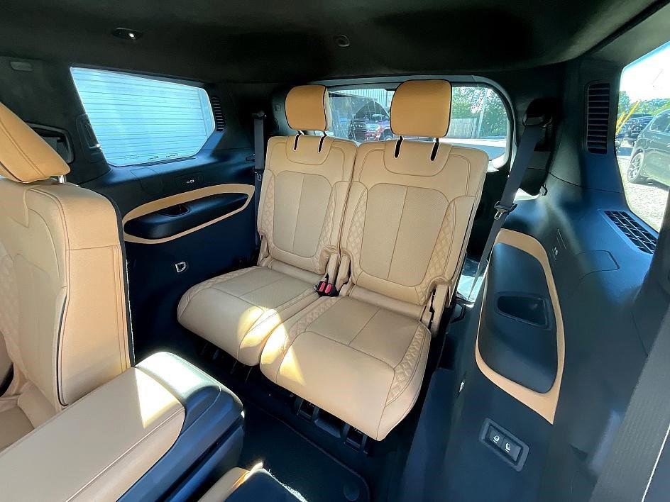 New 2025 Jeep Grand Cherokee L Summit image 38