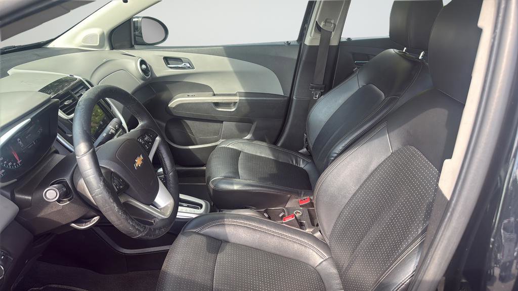 Used 2019 Chevrolet Sonic Premier FWD image 20