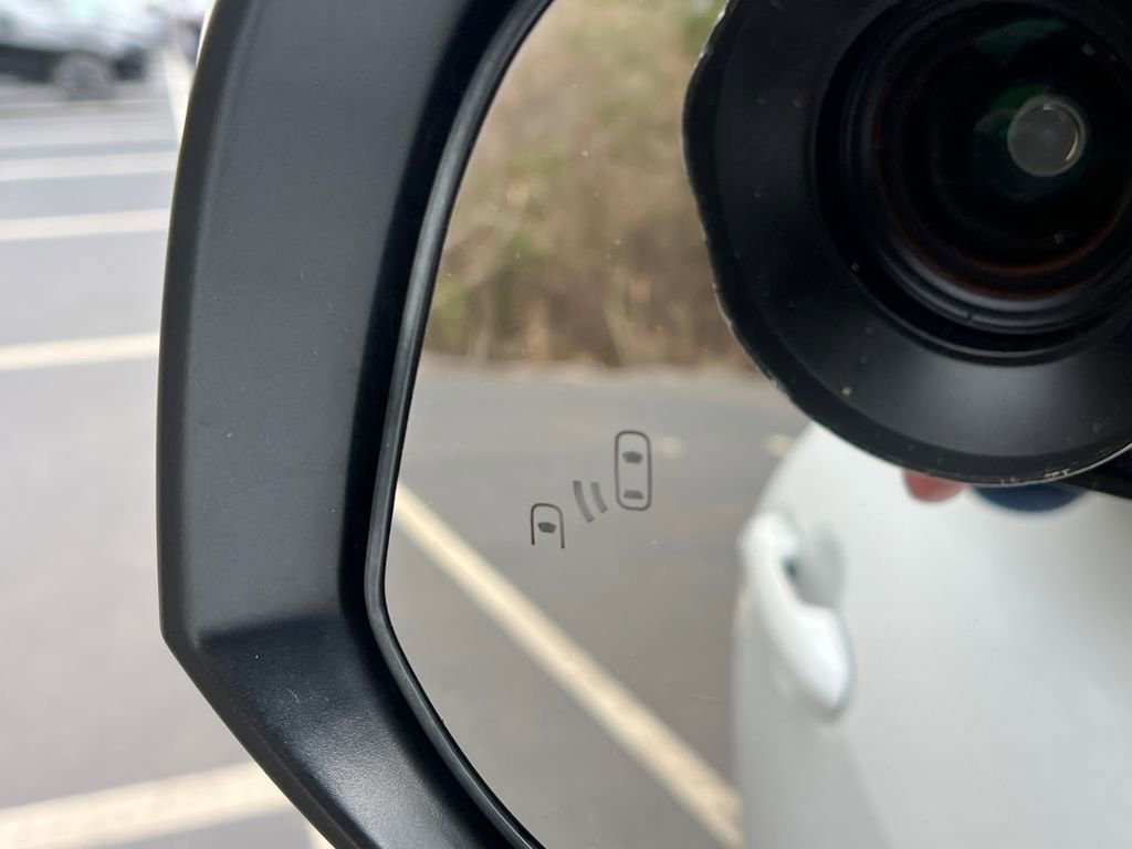 Used 2020 Toyota Highlander Platinum image 28