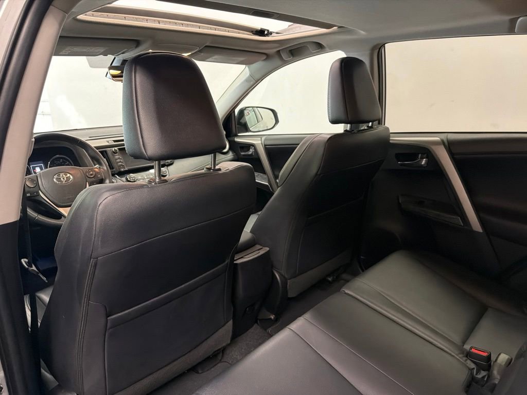Used 2017 Toyota RAV4 Platinum AWD/4WD image 14