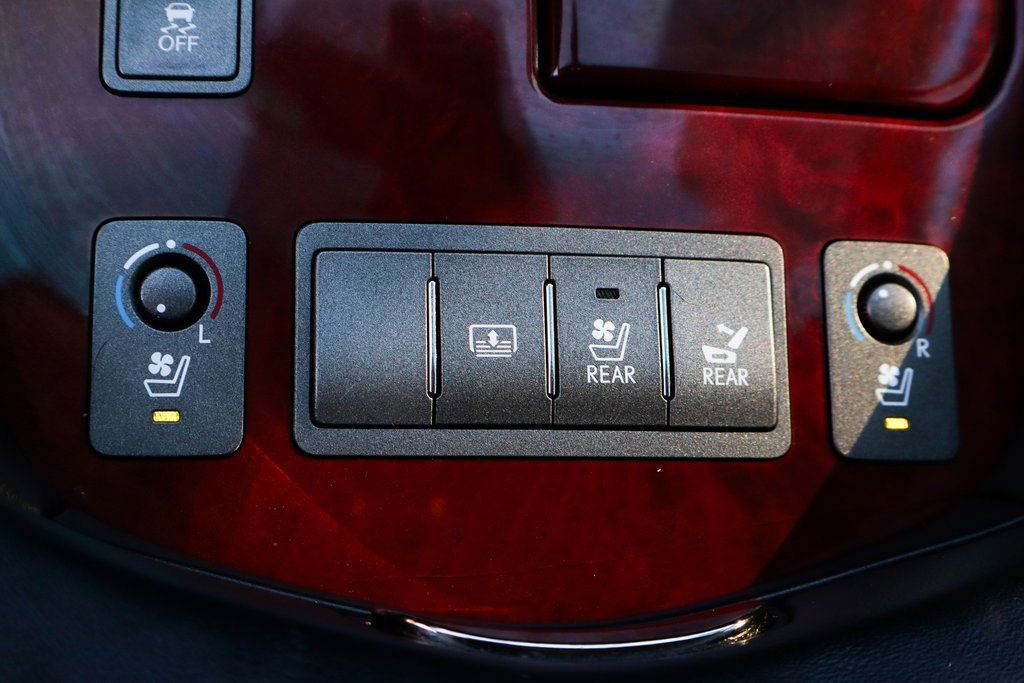 Used 2008 Lexus LS 460 image 40