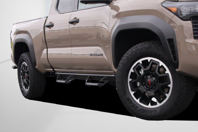 New 2026 Toyota Tacoma TRD Off-Road w/ TRD Off Road Premium Package AWD/4WD image 3