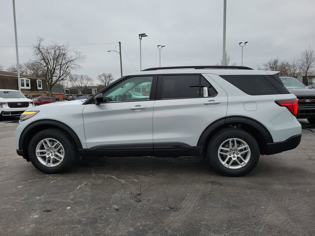 New 2026 Ford Explorer Active image 7