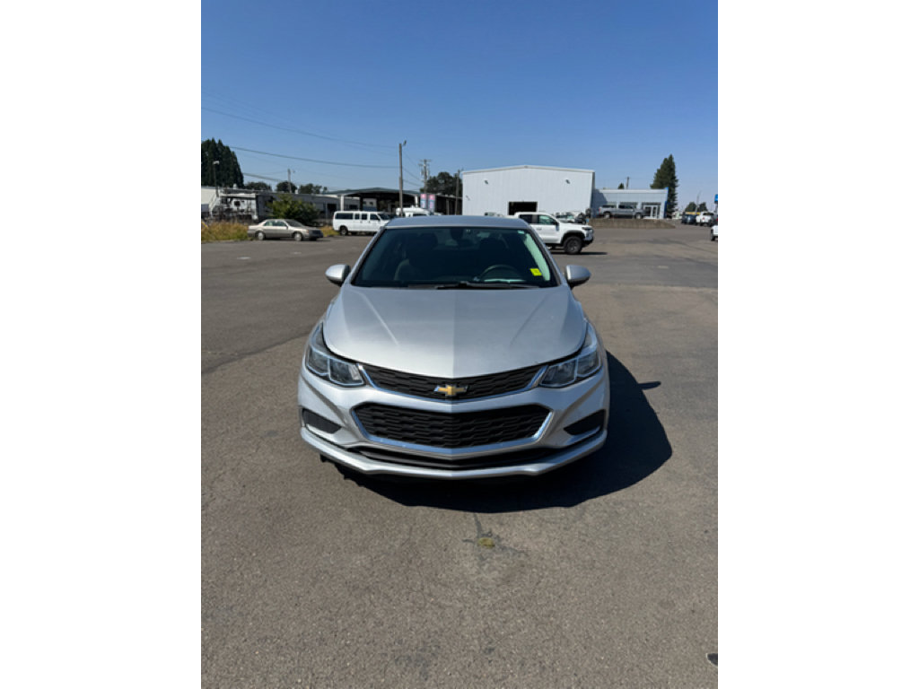 Used 2016 Chevrolet Cruze LS FWD image 2