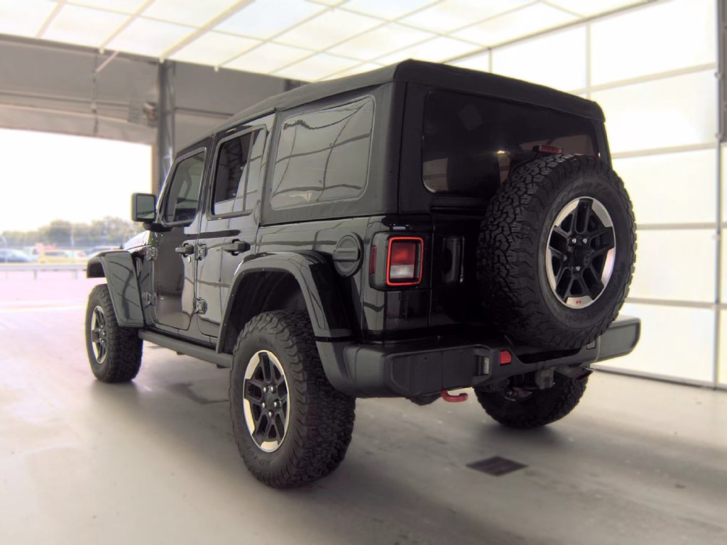 Used 2022 Jeep Wrangler Unlimited Rubicon w/ Cold Weather Group AWD/4WD image 4