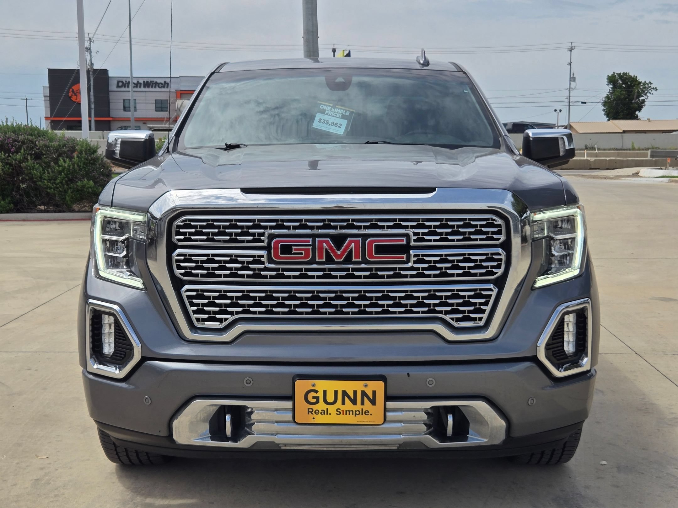 Used 2022 GMC Sierra 1500 Denali w/ Denali Premium Package AWD/4WD video 2