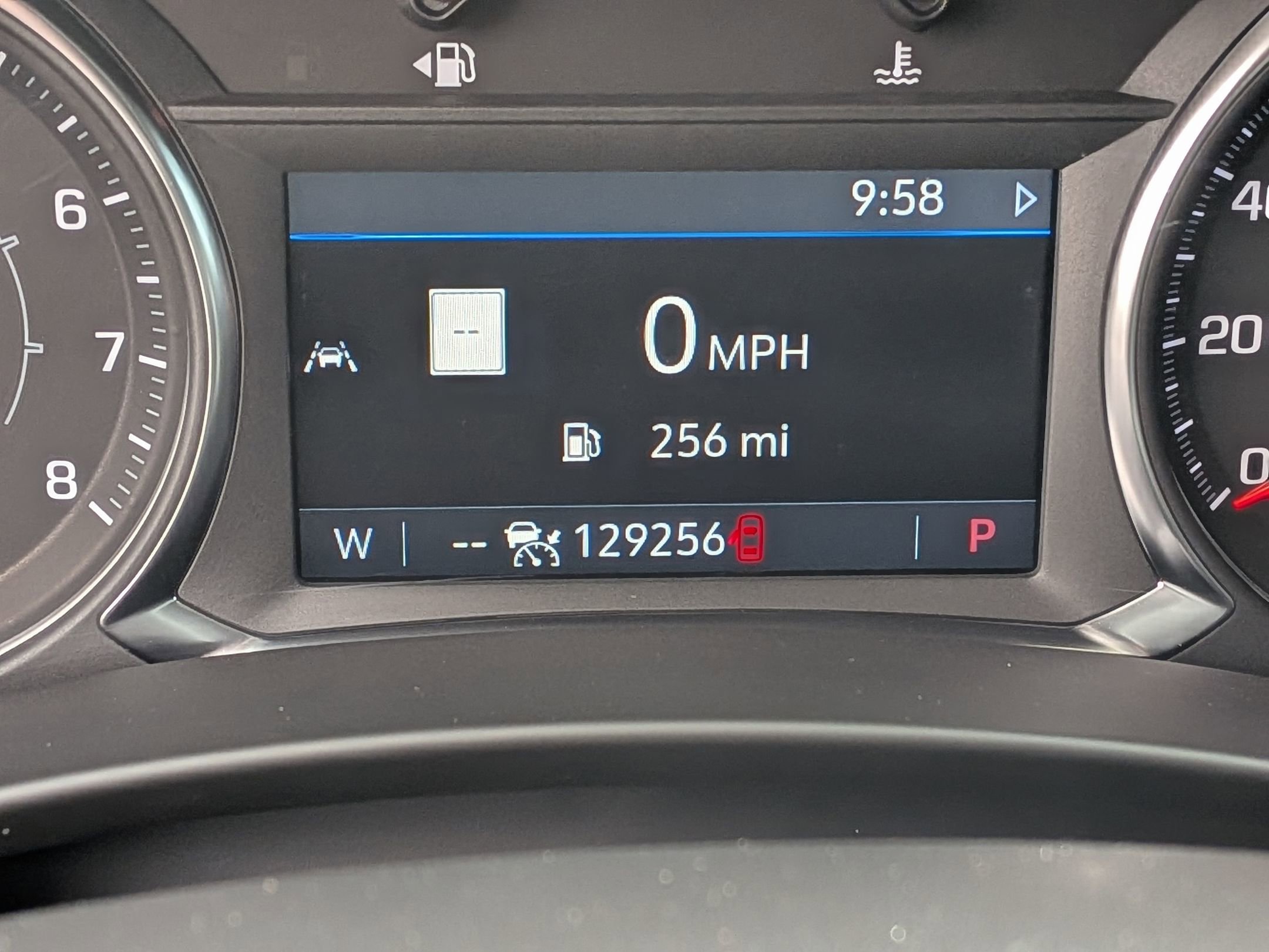 Used 2023 GMC Terrain SLT w/ Infotainment Package II image 25