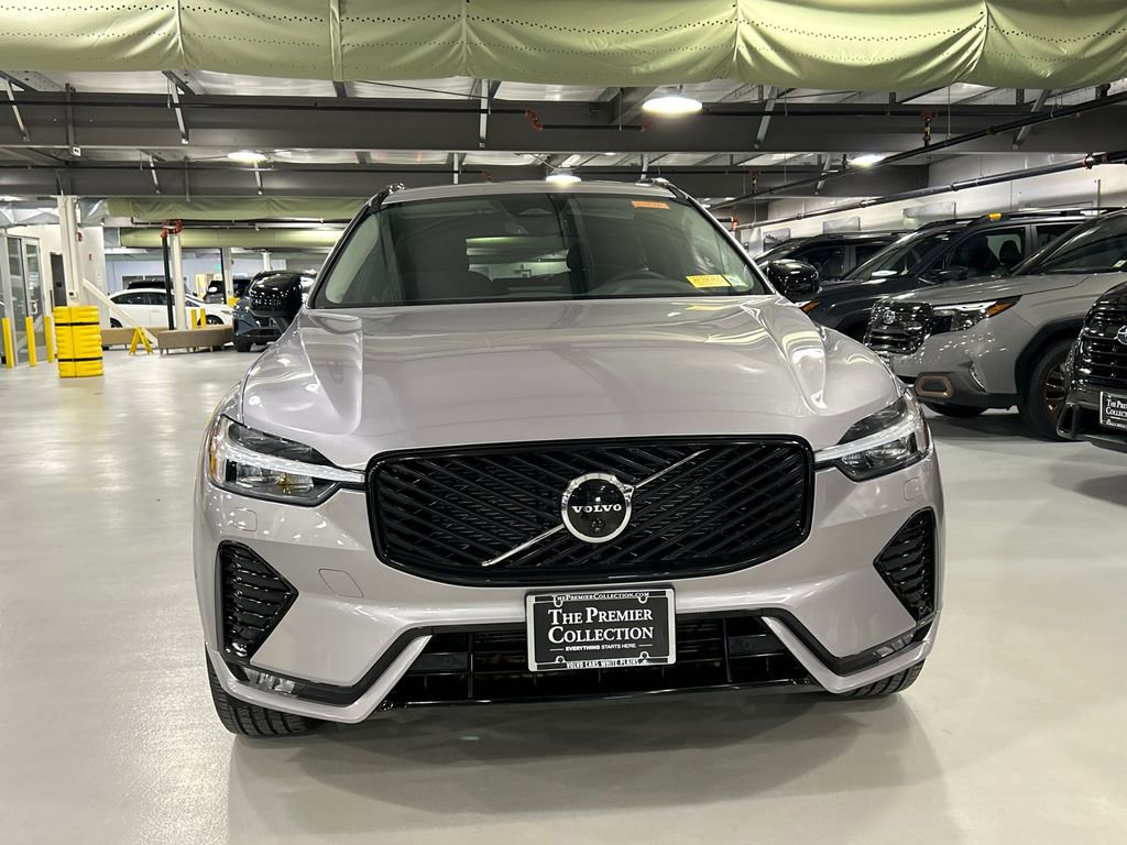 Used 2026 Volvo XC60 B5 Plus w/ Protection Package Premier AWD/4WD image 6