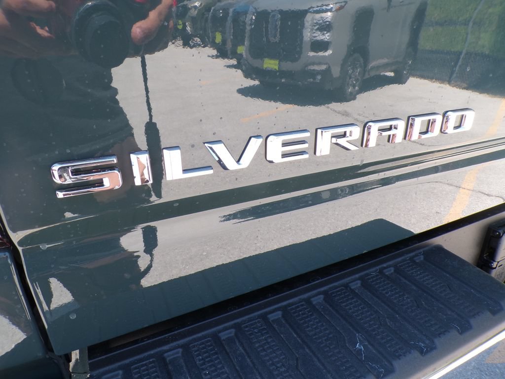 New 2026 Chevrolet Silverado 2500 LTZ w/ LTZ Convenience Package AWD/4WD image 19