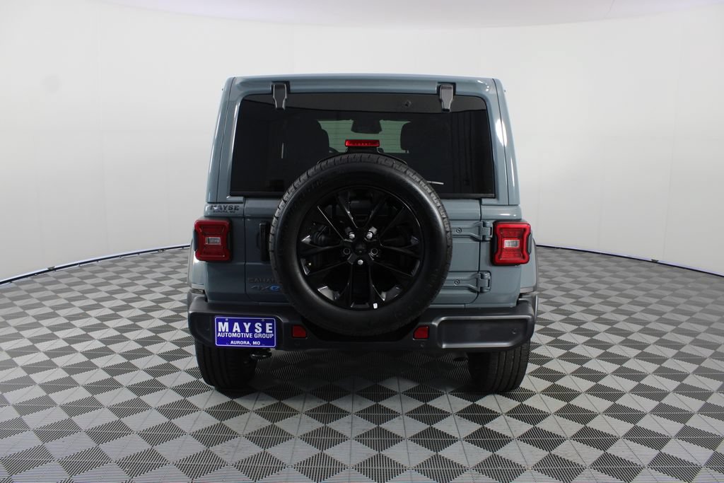 Used 2025 Jeep Wrangler Unlimited Sahara w/ Safety Group AWD/4WD image 22