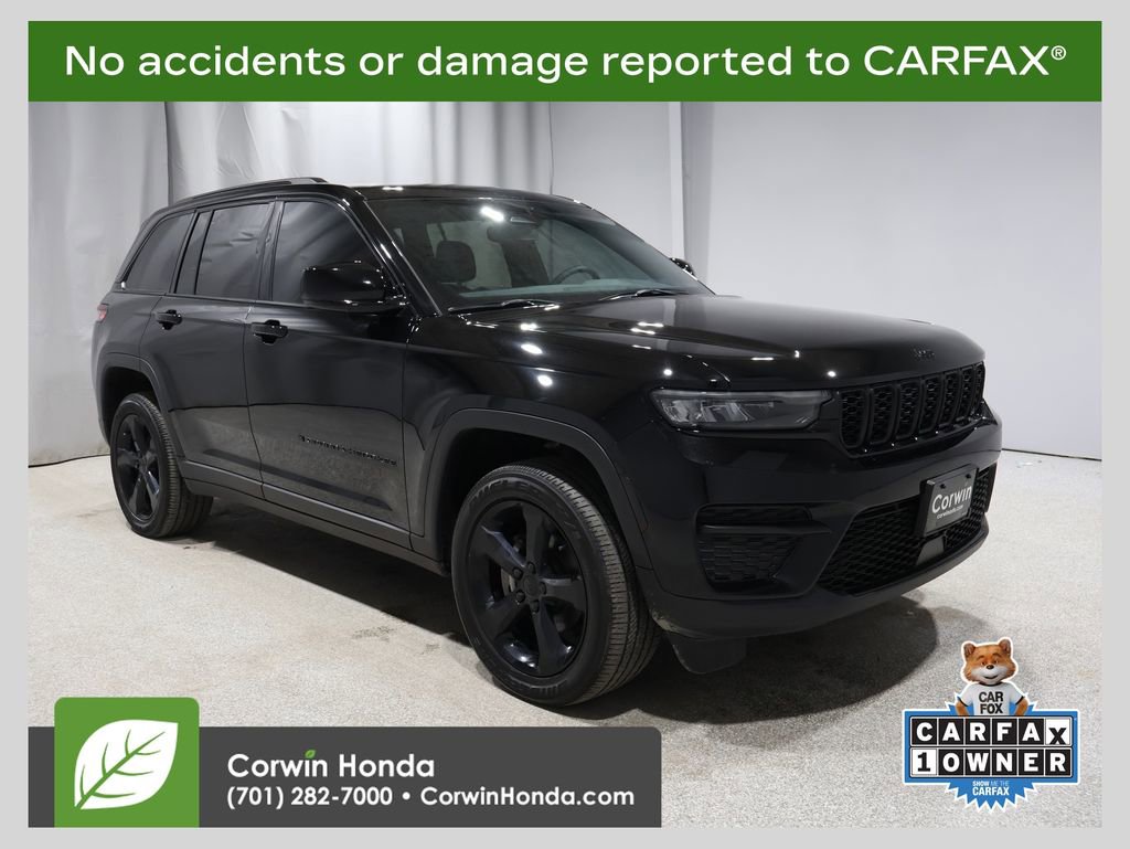 Used 2024 Jeep Grand Cherokee Altitude image 1