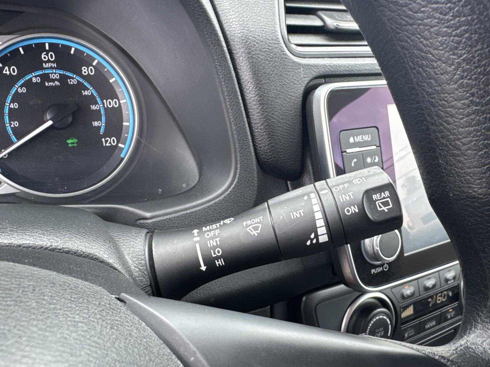 Used 2025 Nissan Leaf S FWD image 19