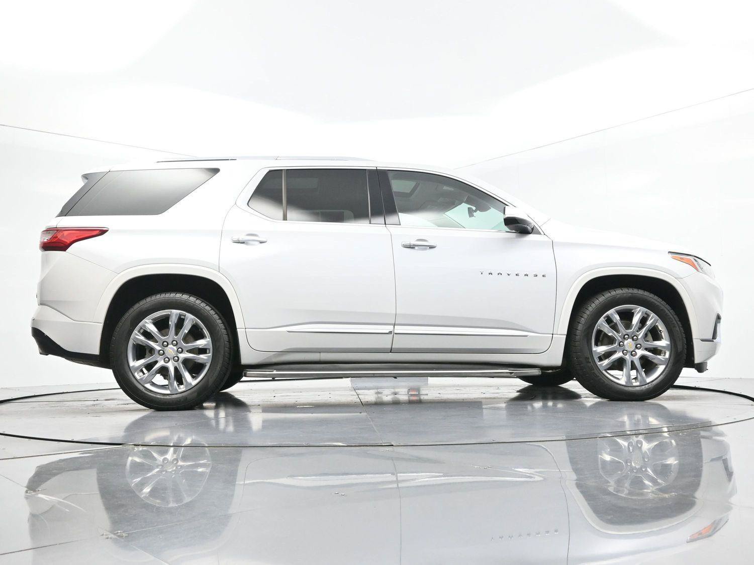 Used 2019 Chevrolet Traverse High Country w/ LPO, Floor Liner Package AWD/4WD image 61