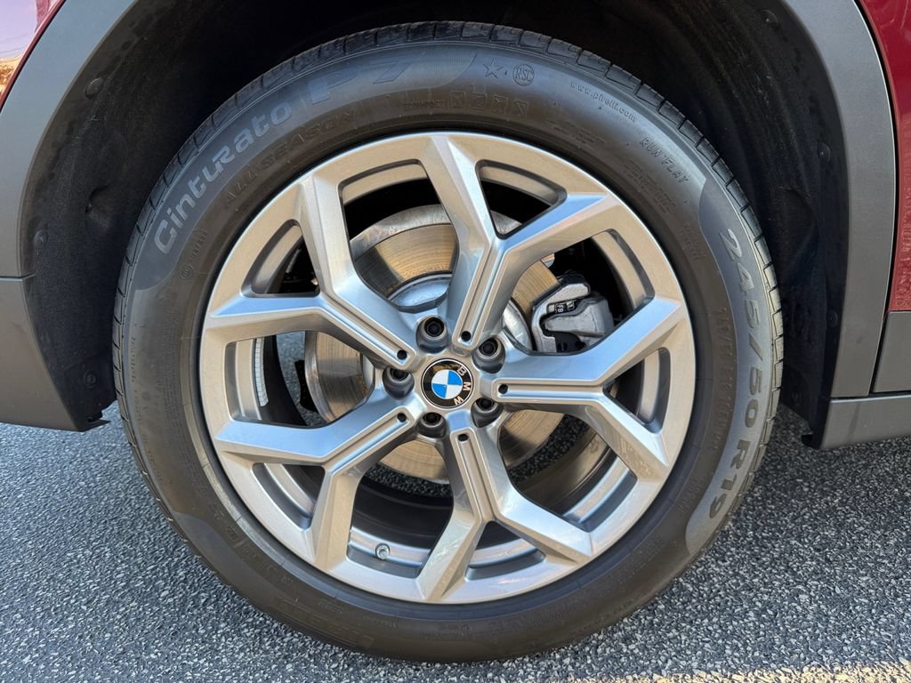 Certified 2025 BMW X4 xDrive30i AWD/4WD image 17