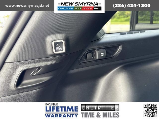 New 2025 Jeep Grand Cherokee Limited w/ Black Appearance Package image 33