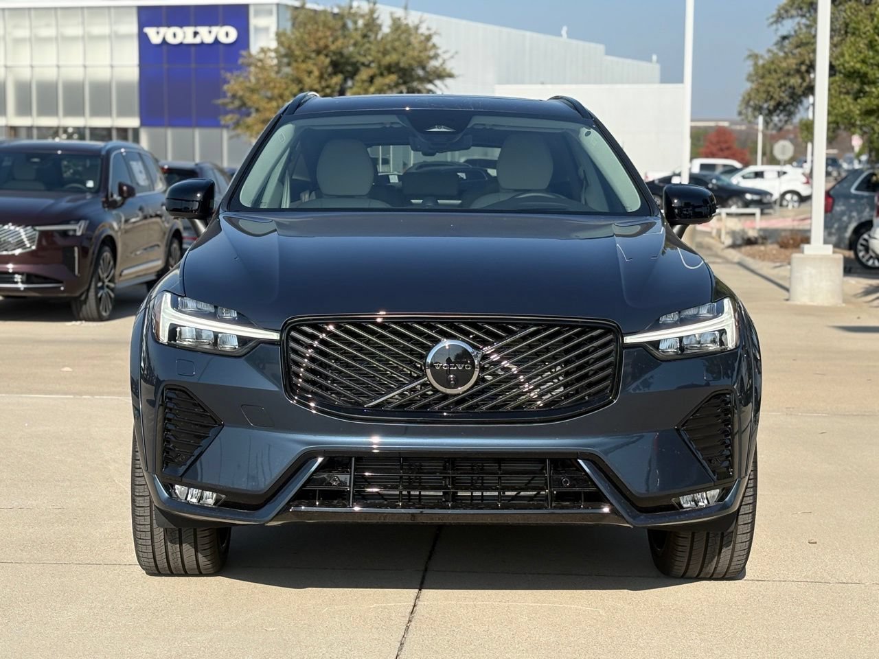 New 2026 Volvo XC60 B5 Ultra w/ Protection Package Premier AWD/4WD image 3