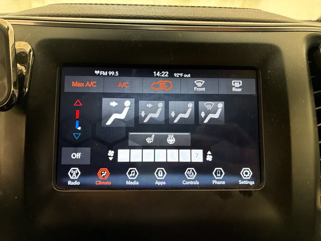 Used 2021 Jeep Cherokee Latitude Lux AWD/4WD image 13