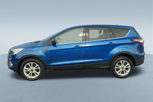 Used 2017 Ford Escape SE w/ SE Cold Weather Package image 4