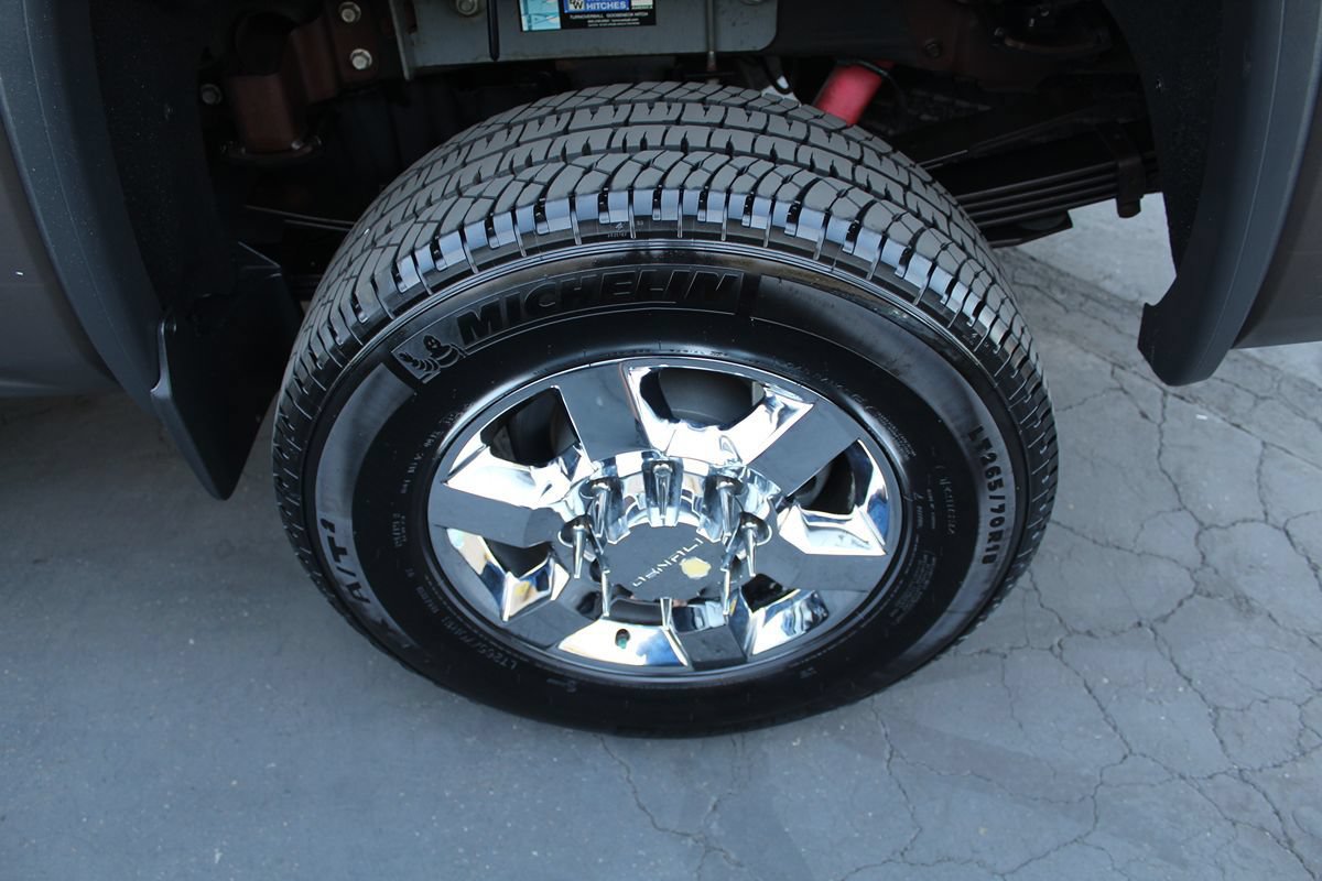 Used 2015 GMC Sierra 3500 Denali w/ Duramax Plus Package AWD/4WD image 13