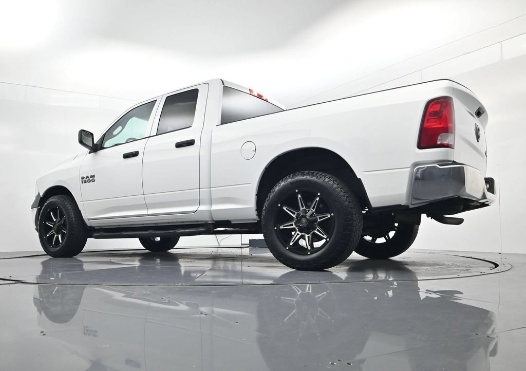 Used 2018 RAM 1500 ST w/ SXT Appearance Group AWD/4WD image 35