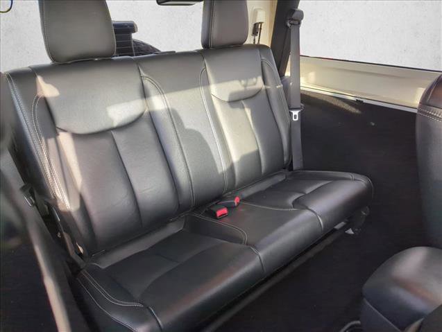 Used 2016 Jeep Wrangler Sahara w/ Connectivity Group image 24