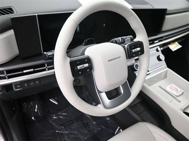 Used 2025 Hyundai Santa Fe SEL image 15