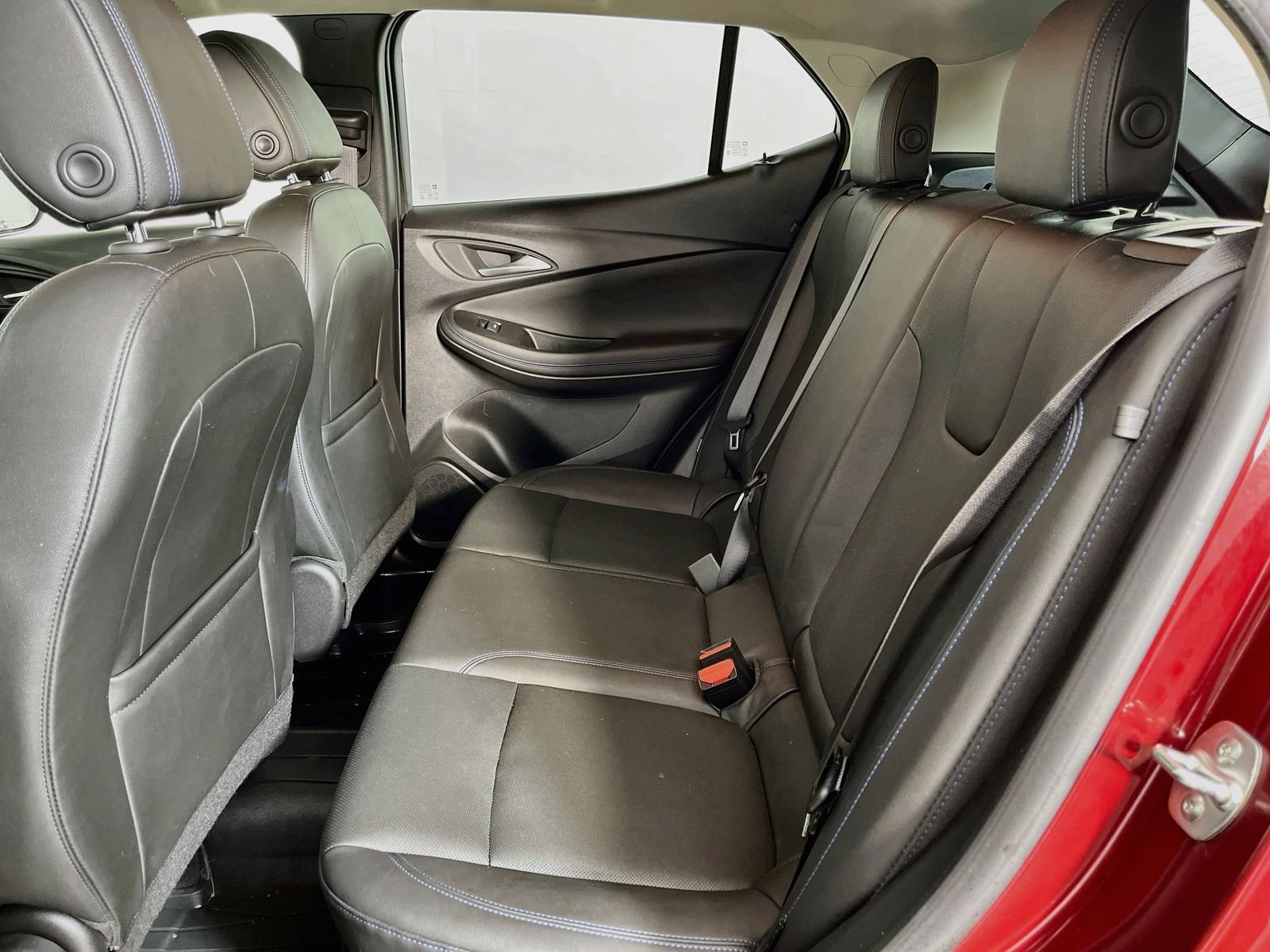 Used 2025 Buick Encore GX Sport Touring AWD/4WD image 27
