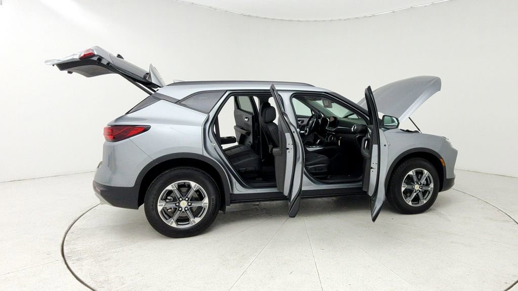 New 2025 Chevrolet Blazer LT w/ Sound & Technology Package image 13