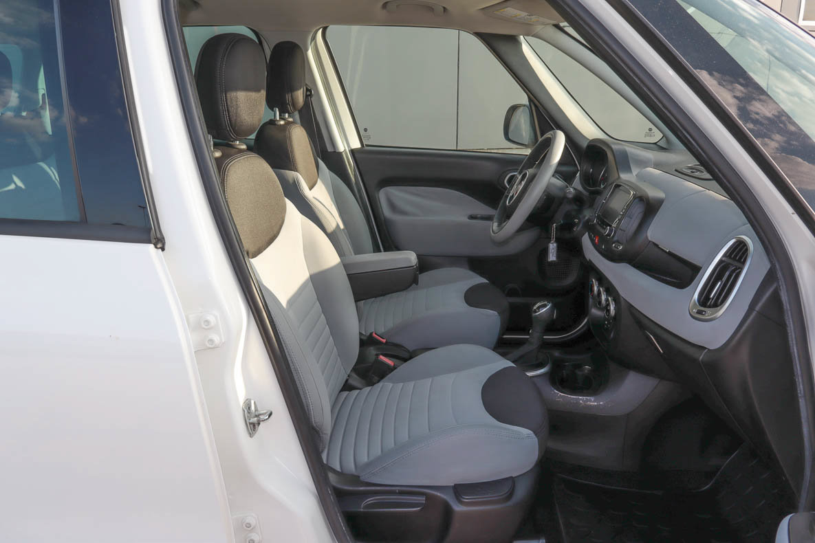 Used 2014 FIAT 500L Easy FWD image 21
