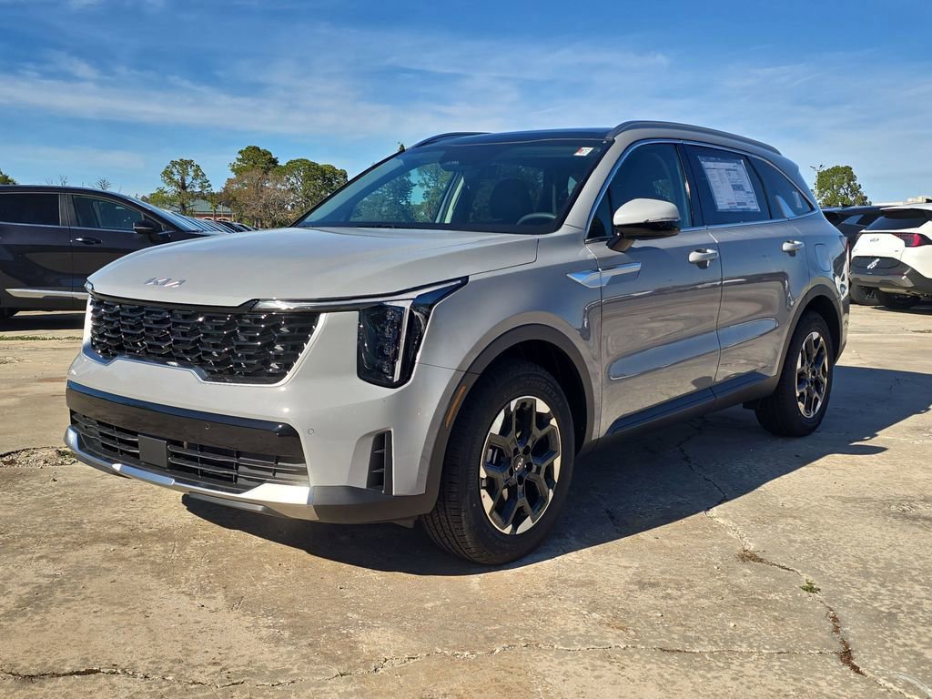 Certified 2026 Kia Sorento S FWD image 4
