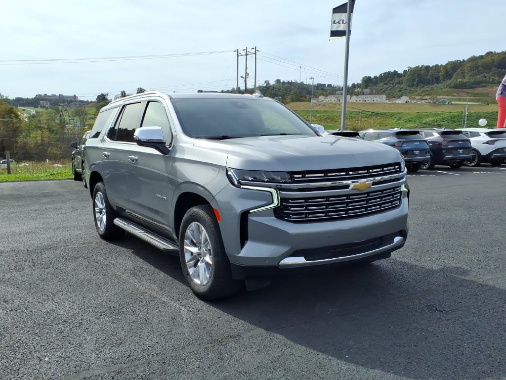 Used 2023 Chevrolet Tahoe Premier AWD/4WD image 5