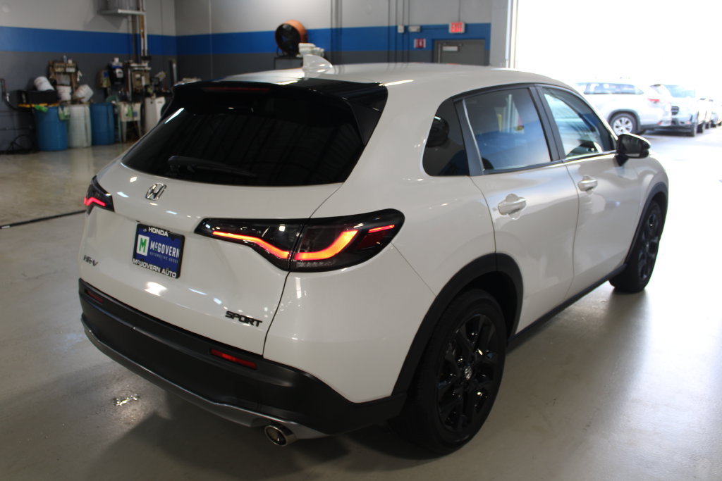 Used 2024 Honda HR-V Sport image 23