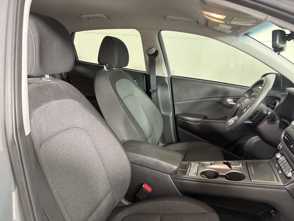 Used 2023 Hyundai Kona SE w/ Cargo Package image 19