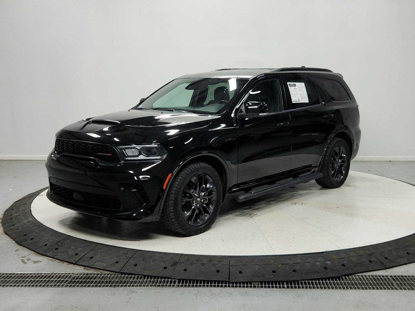 Used 2024 Dodge Durango R/T AWD/4WD image 4