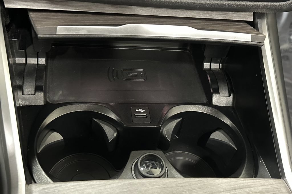 Used 2025 BMW 430i Convertible w/ Premium Package RWD image 36