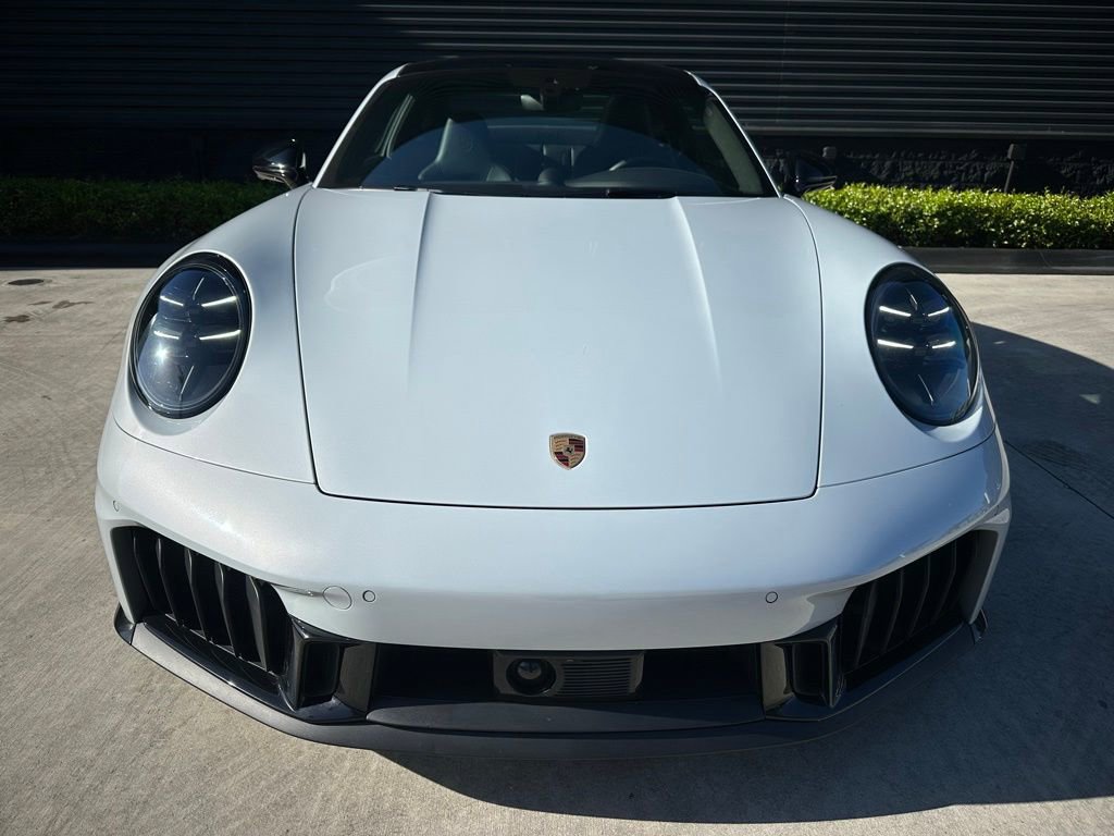 Certified 2025 Porsche 911 Carrera GTS RWD image 8
