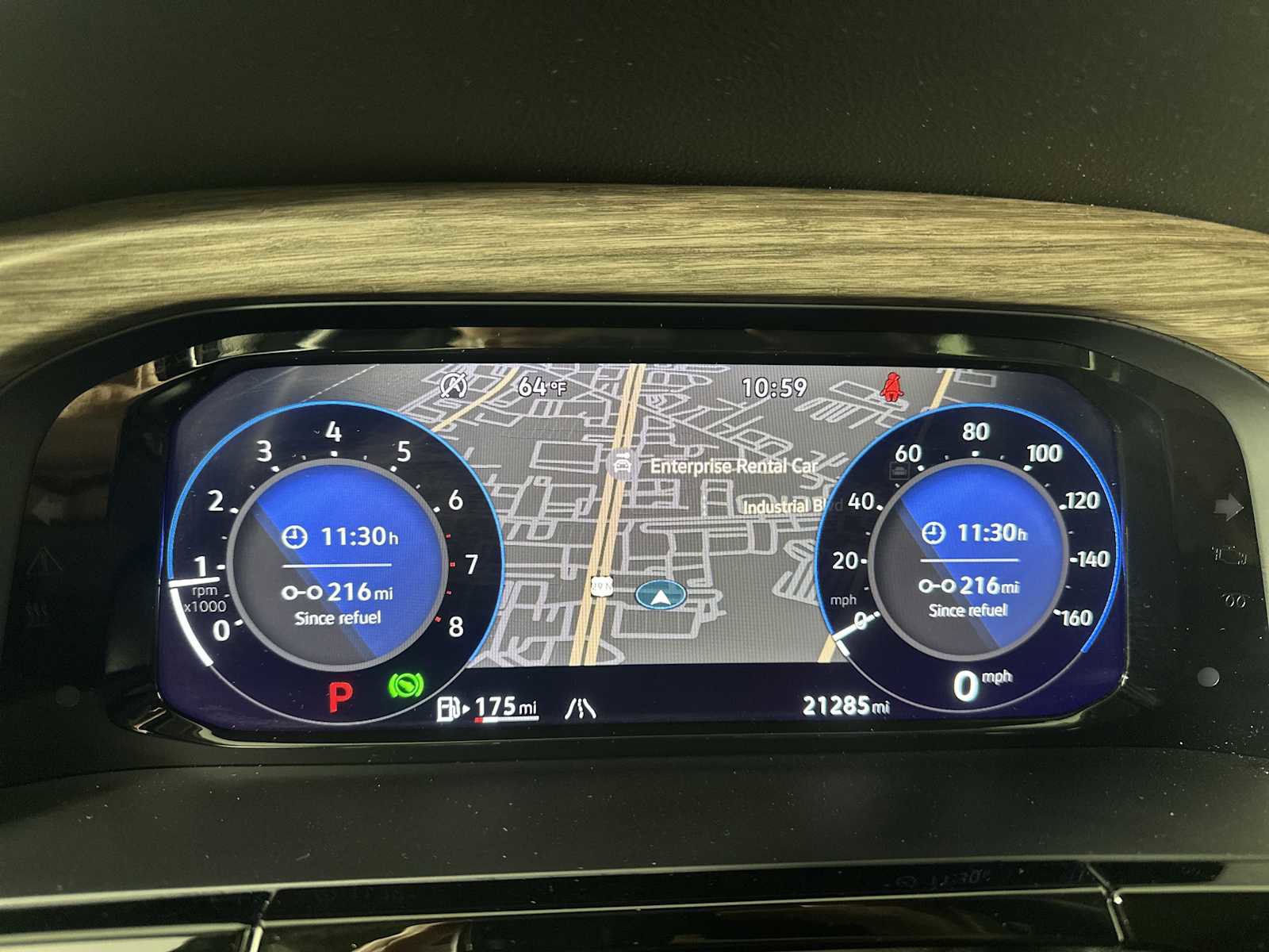 Used 2024 Volkswagen Atlas SEL Premium R-Line image 15