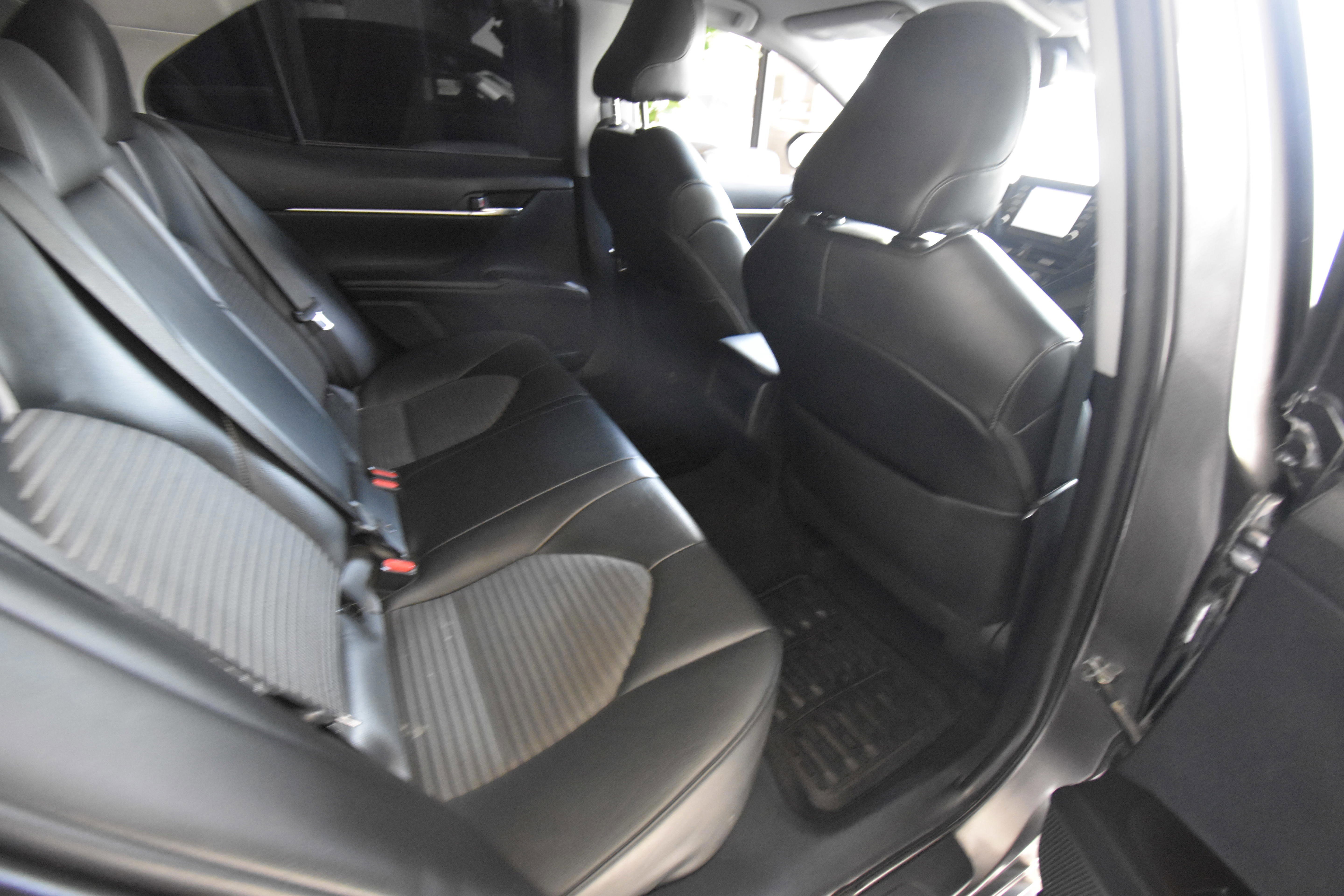 Used 2022 Toyota Camry SE image 10