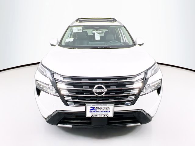 New 2025 Nissan Rogue Platinum w/ Platinum Premium Package image 2