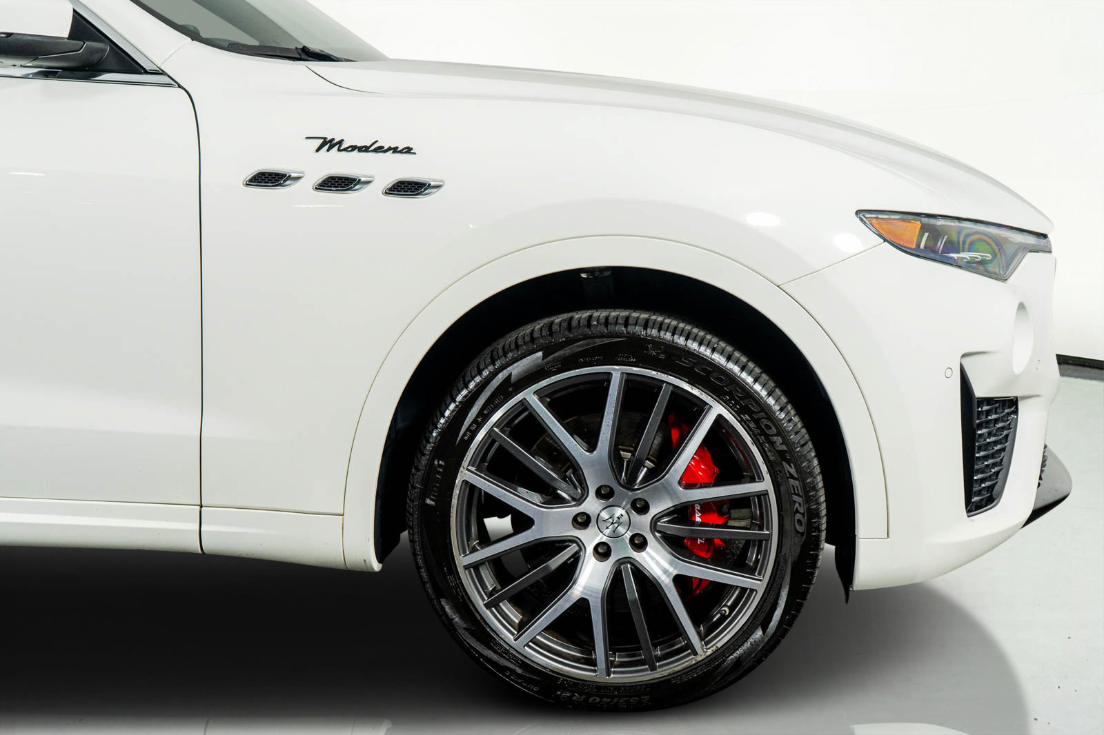 Used 2022 Maserati Levante Modena image 41