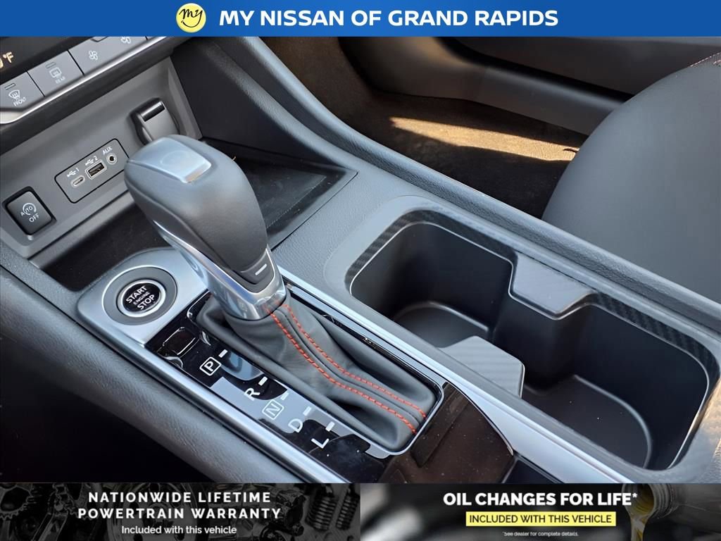 New 2025 Nissan Sentra SR image 20