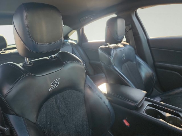 Used 2016 Chrysler 200 S w/ Navigation & Sound Group I FWD image 23