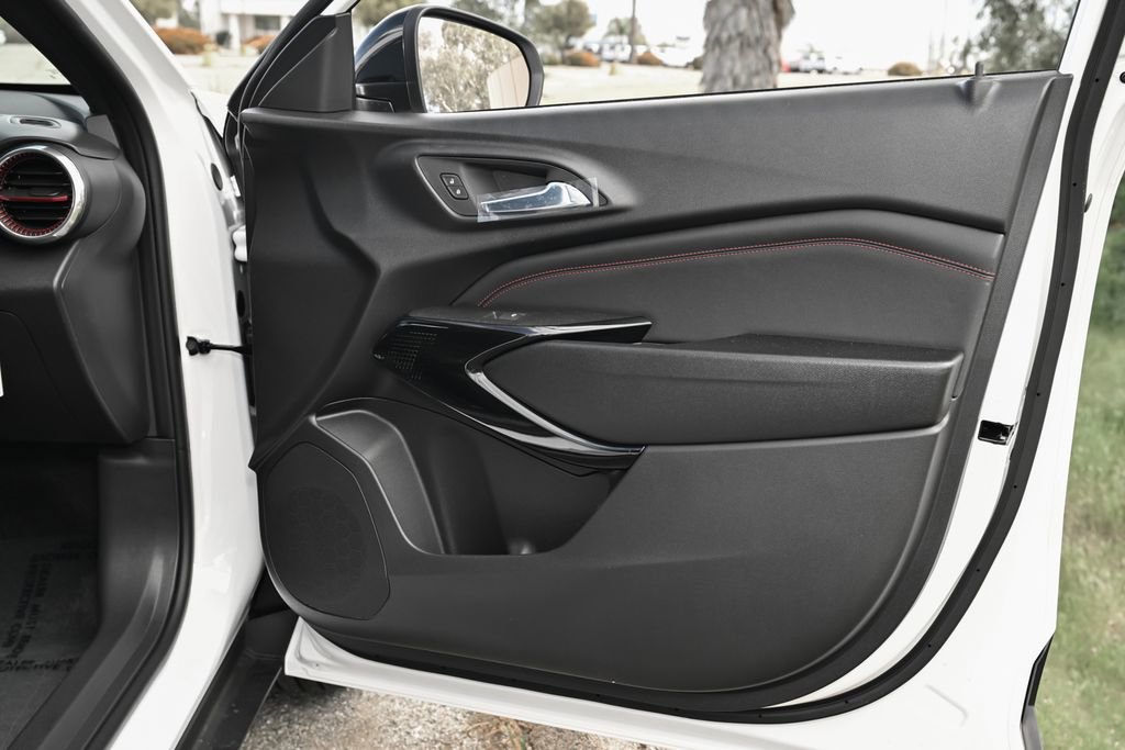 New 2026 Chevrolet Trax RS w/ Sunroof Package FWD image 37