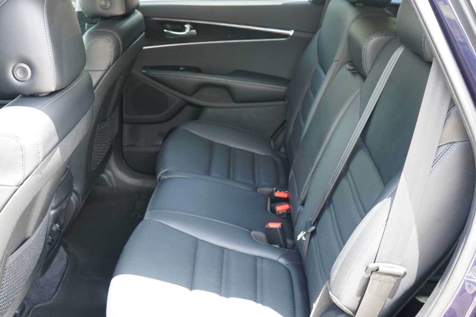 Used 2020 Kia Sorento EX FWD image 20