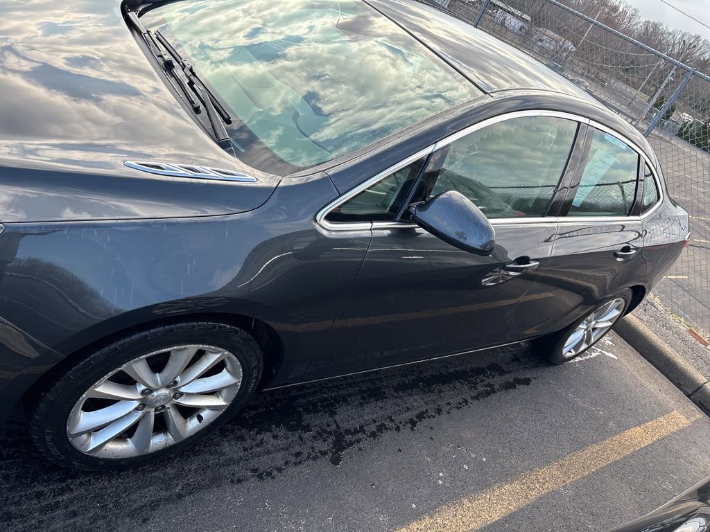 Used 2015 Buick Verano image 2