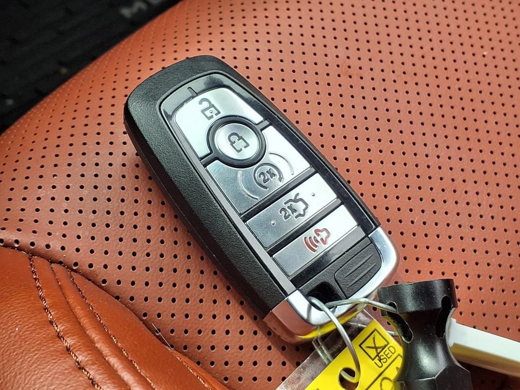 Used 2025 Ford Mustang Premium RWD image 13