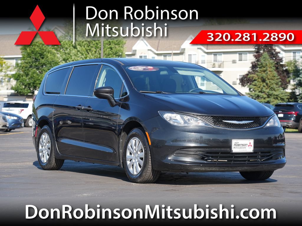 Used 2020 Chrysler Voyager L FWD video 1